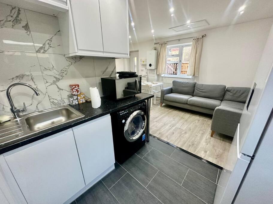 2 Bedroom House,Brownhillrd Se6 Londres Exterior foto