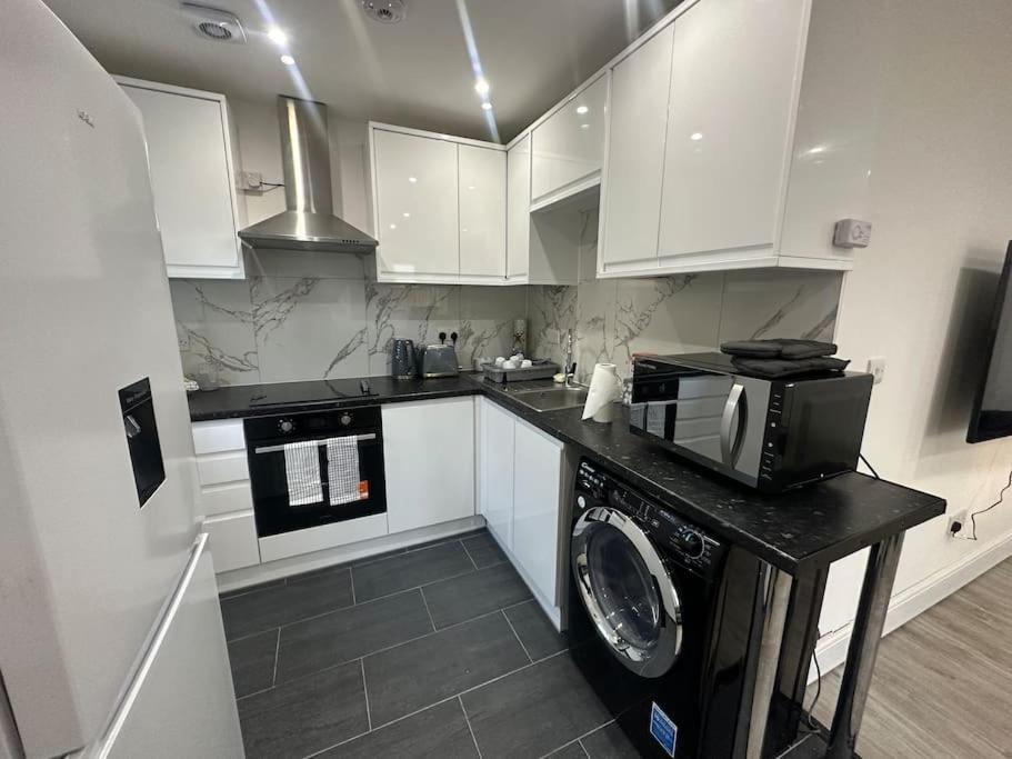 2 Bedroom House,Brownhillrd Se6 Londres Exterior foto