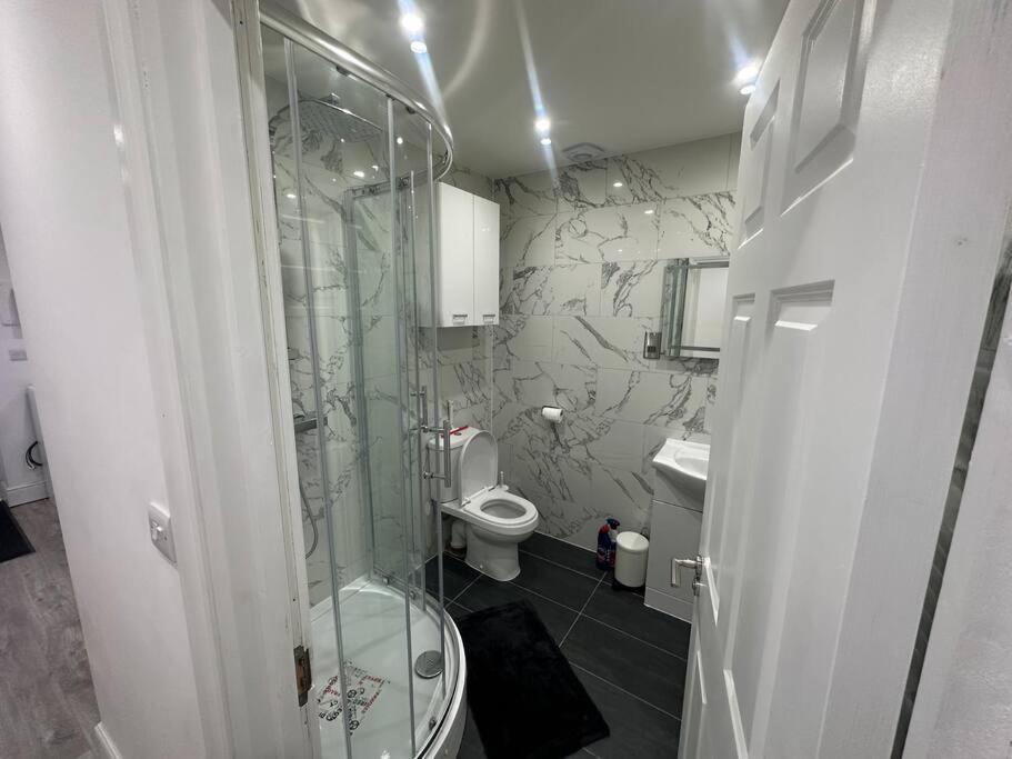 2 Bedroom House,Brownhillrd Se6 Londres Exterior foto